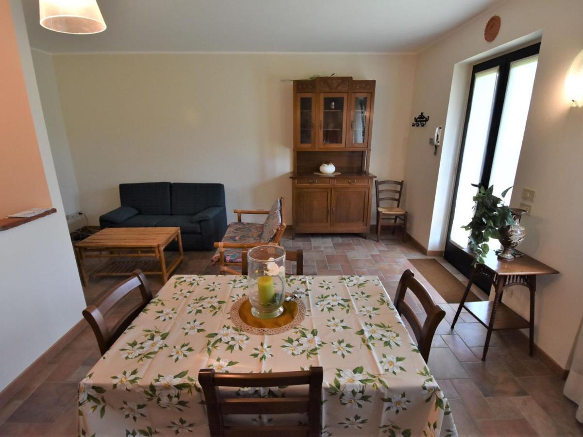 Apartment La Corte Bricca - Trilo B By Interhome Castana  Екстериор снимка