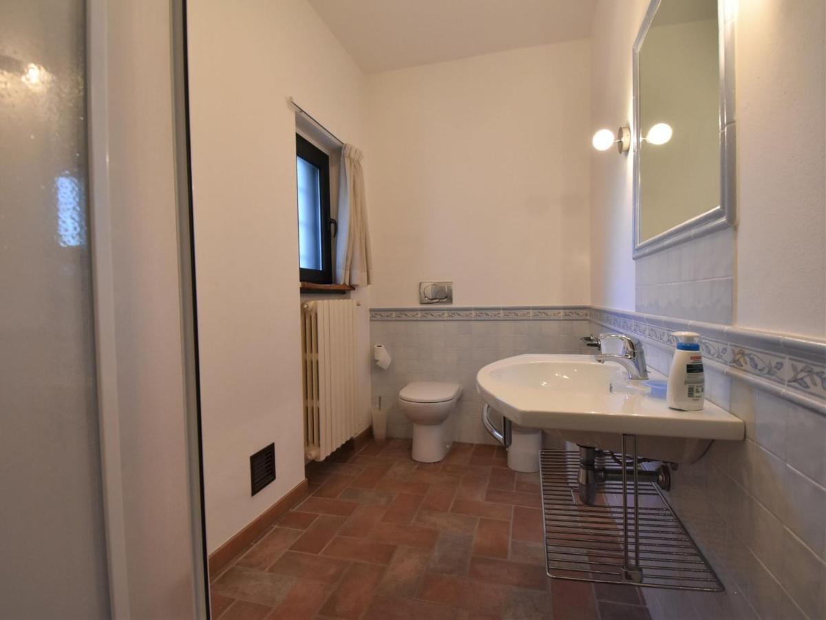 Apartment La Corte Bricca - Trilo B By Interhome Castana  Екстериор снимка